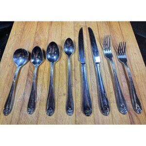 Reed & Barton Ribbon Crest Stainless Steel Flatware Set of 8